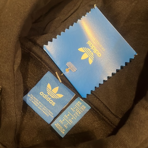 Adidas sweater NEW - Picture 3 of 4